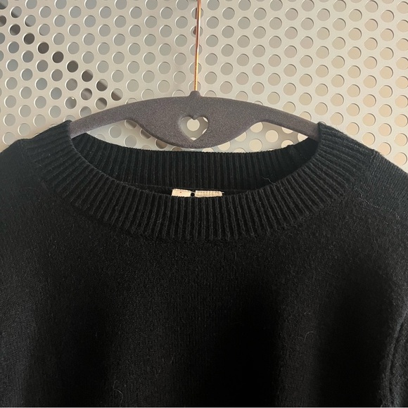 Moth by Anthropologie Crew Neck Puffed Sleeve Sweater Size Small in Black - Picture 2 of 12